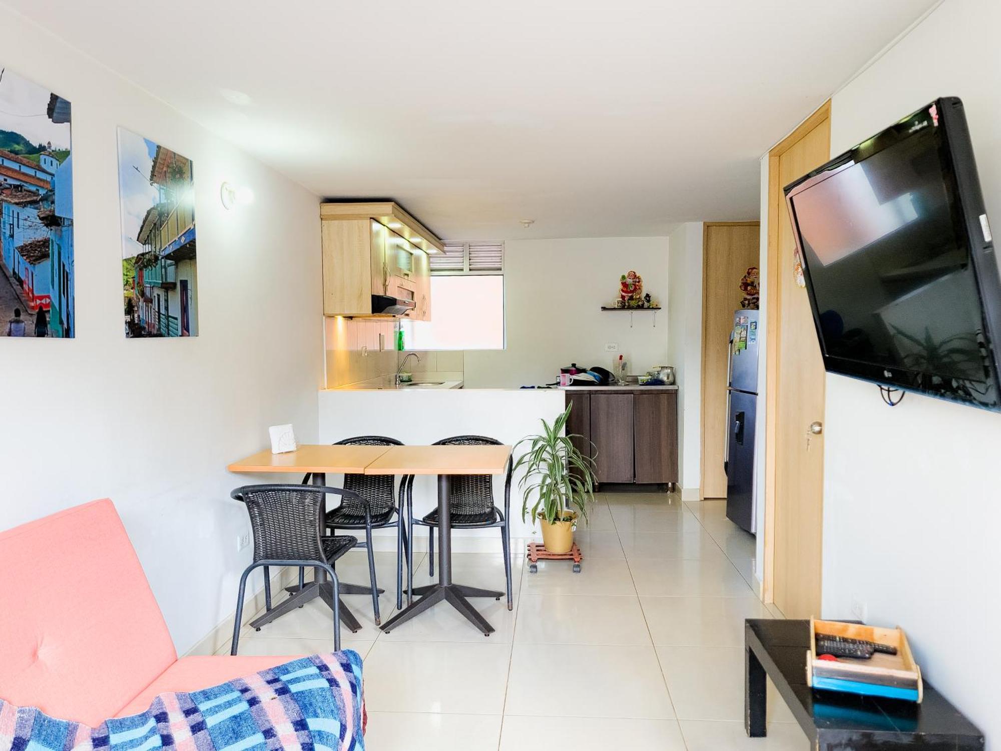 Hostal - Dona Elva A 15 Min Del Aeropuerto 리오네그로 외부 사진