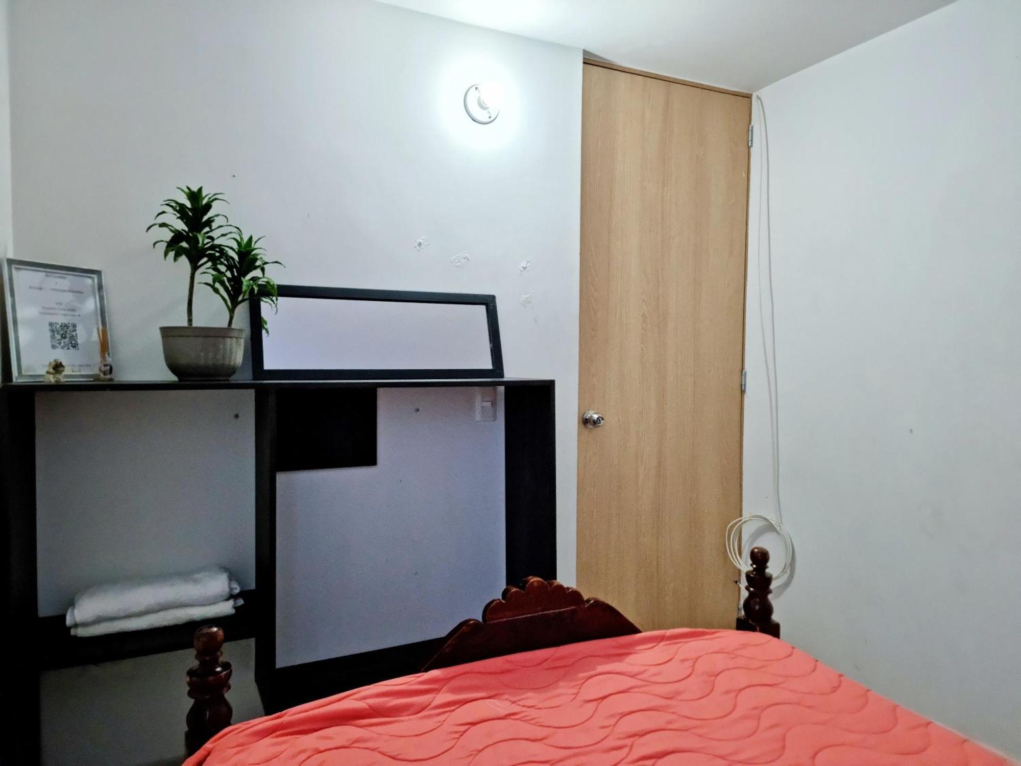 Hostal - Dona Elva A 15 Min Del Aeropuerto 리오네그로 외부 사진
