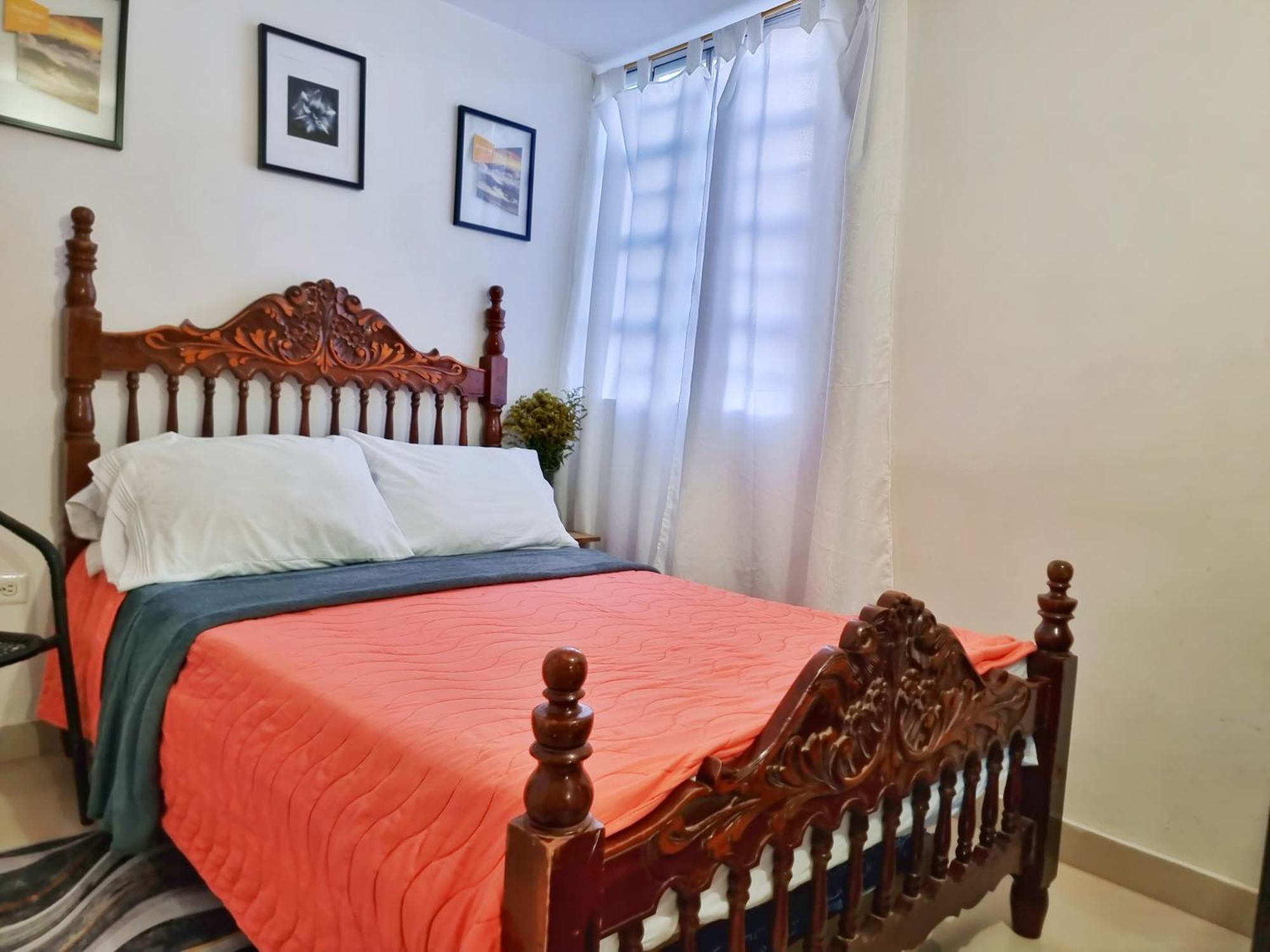 Hostal - Dona Elva A 15 Min Del Aeropuerto 리오네그로 외부 사진